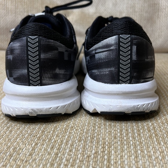 WOMENS BROOKS LAUNCH 6 RUNNING SHOES SIZE 7 - Picture 6 of 8